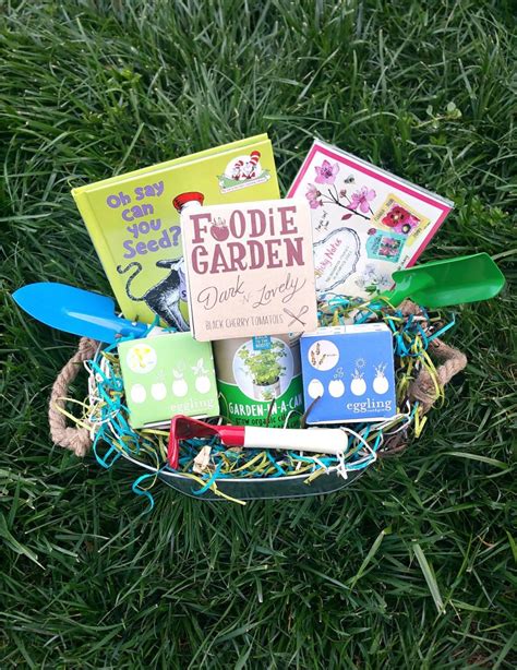 Spring Bloom Gift Basket Tutorial - Jet Setting Mom