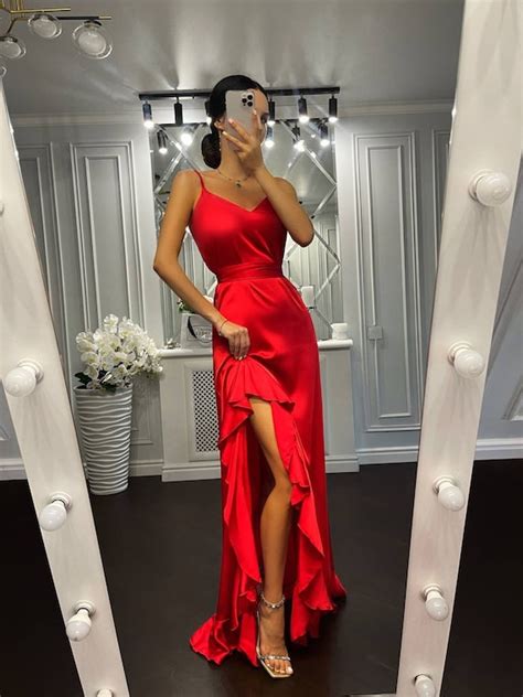 zrážky Národné sčítanie ľudu sklad red silk dress maxi pozoruhodný ...