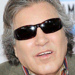 José Feliciano - Age, Family, Bio | Famous Birthdays