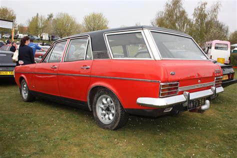 1969 Ford Zephyr Mk IV Estate | Has a Executive badge on boo… | Flickr