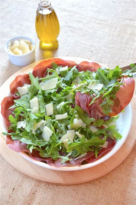 Bresaola & Arugula Salad with Lemon Dressing - Italian Recipe Book