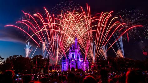 Disney World Fireworks: Everything You Need to See the Magic of Disney ...