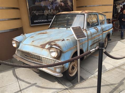 The Harry Potter flying Ford Anglia at Universal Studios - Sports Car ...