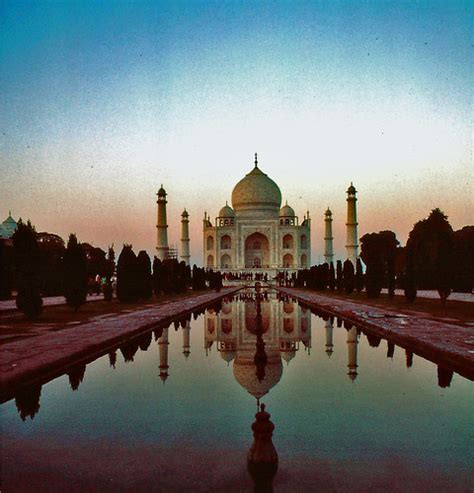 Taj Mahal reflection | Daniel Schwabe | Flickr