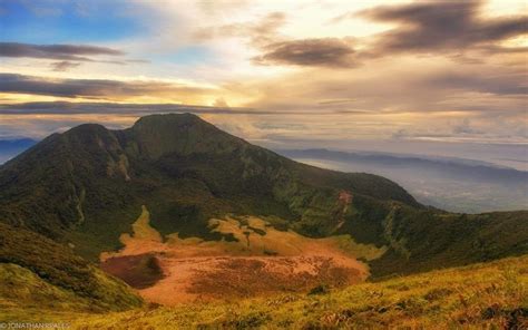 LEXICAL CROWN: MOUNT KANLAON CLIMB (GUINTUBDAN-GUINTUBDAN TRAIL)