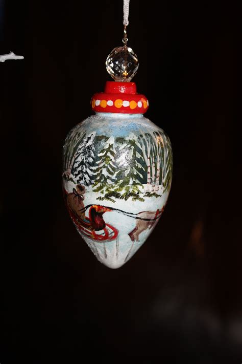 Santa's sleigh | Painted ornaments, Christmas bulbs, Hand painted ornaments