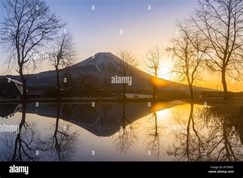 Mount Fuji Sunrise Stock Photo - Alamy