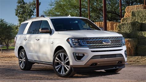 2022 Ford Expedition: Choosing the Right Trim - Autotrader