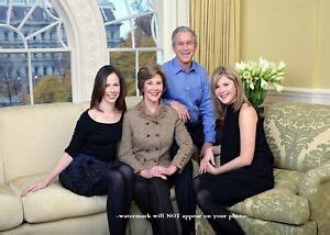 George W Bush Family Portrait PHOTO Laura Girls Gorgeous Family With ...