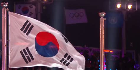 UN Flag at the 2018 Korea Olympics : r/vexillology