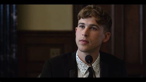 Tommy Dorfman as Ryan Shaver in season 2, episode 5 of 13 Reasons Why ...