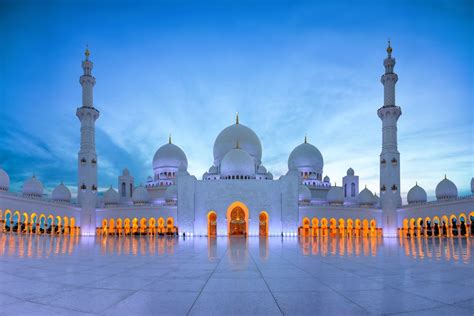 Visiting Abu Dhabi’s Sheikh Zayed Mosque | Radisson Blu