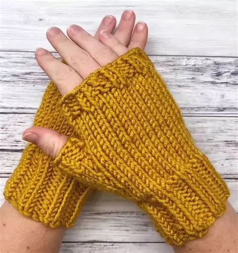 Easiest Knit Fingerless Gloves | FaveCrafts.com