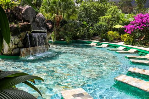 Paradise Hot Springs - Paradise Hot Springs Resort