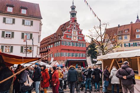 Esslingen Christmas Market 2021 Guide: Where to Go, What to Eat & More!