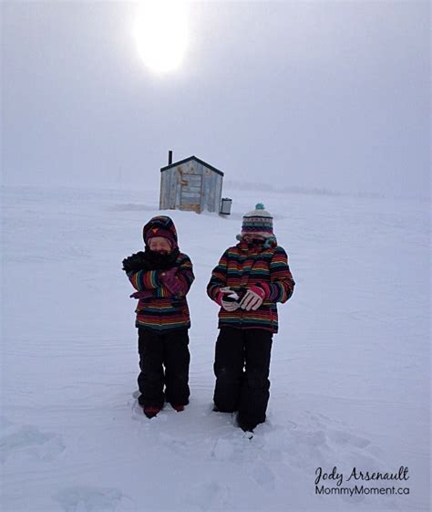 A family trip to Hecla Island in Winter | Mommy Moment