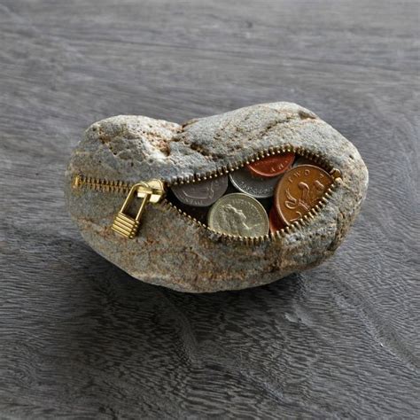 Unbelievable Tiny Stone Sculptures (50 pics) - Izismile.com