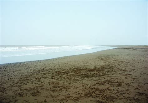 Road Bloke: Suvali Beach, Hazira, Surat