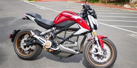 Zero SR/F electric motorcycle review: Ratcheting up the power and torque!