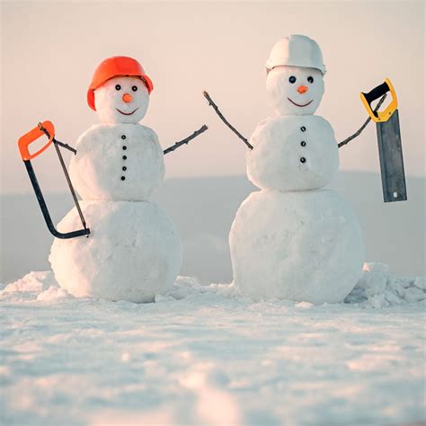 9 DIY Snowman Making Ideas Everyone Will Love | Family Handyman | The ...