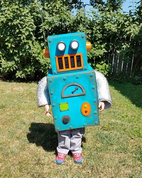 Homemade robot costume. I made my son this robot out of cardboard boxes ...