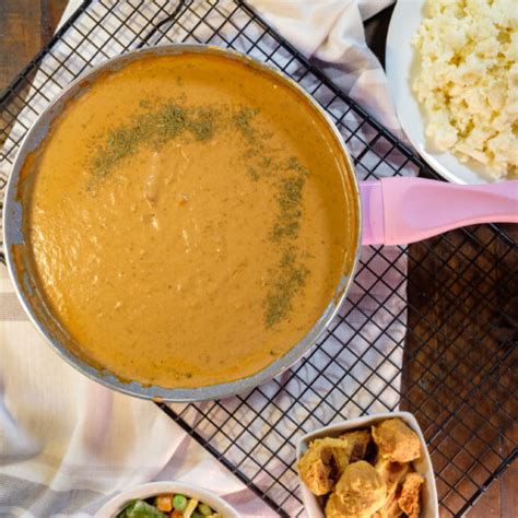 Coconut Korma Sauce (Just 3 Ingredients!) - Pink Chai Living