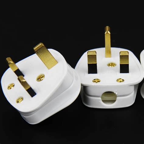 White 3 Pin UK Mains Top Plug 13A 13 AMP Appliance Power Socket Fuse ...