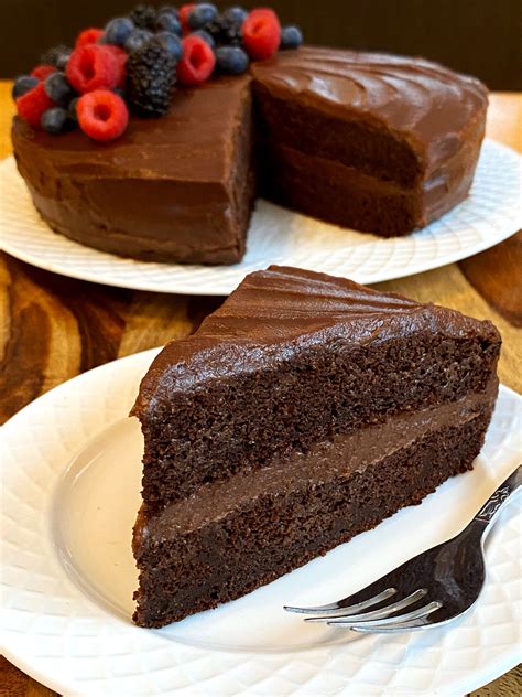 This Is the Most Decadent Chocolate Cake Recipe — You'll Never Guess It ...