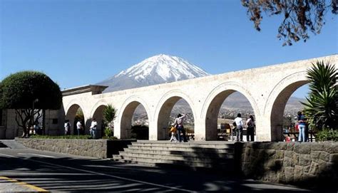 El mirador de Yanahuara es el más tradicional de Arequipa. (Foto ...