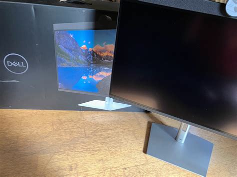 Can Dell’s 6K monitor beat their 8K monitor? (2023) - Michael Stapelberg