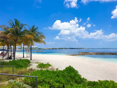 The 12 Best Beaches in Nassau, The Bahamas (Incl. Photos) - Sandals (2022)