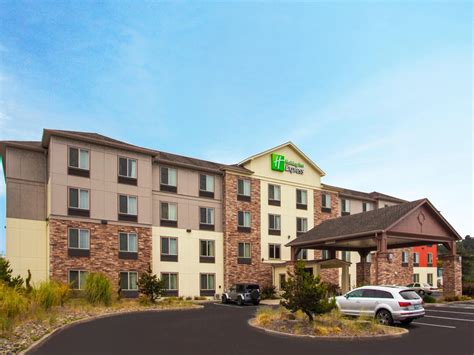 Holiday Inn Express & Suites Newport - Newport, United States