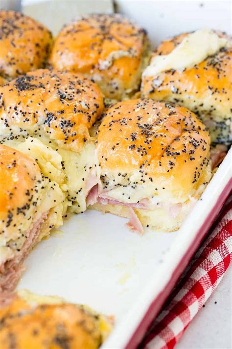 Hawaiian Roll Ham and Cheese Sliders Recipe - Oh Sweet Basil | Recipe ...