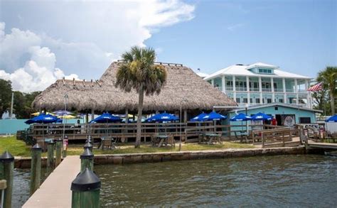 10 best waterfront restaurants for outdoor dining in Venice area ...