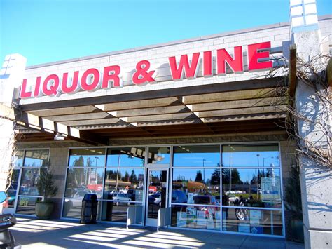 Shoreline Area News: New Liquor Store opens at Gateway Plaza at 185th