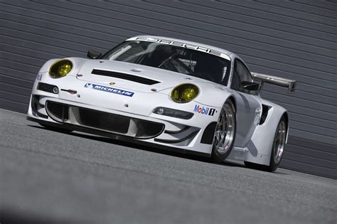 Porsche 911 GT3 RSR - ForceGT.com