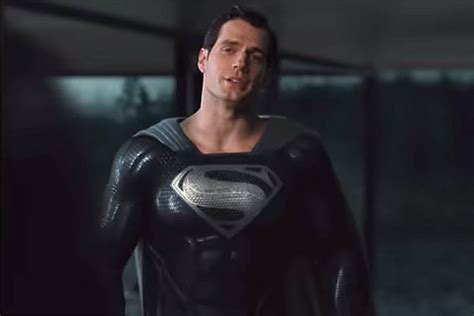 See Henry Cavill's Superman in a Black Suit in a First Look at 'Zack ...