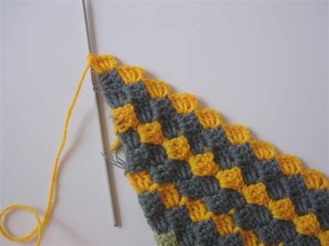 The Lazy Hobbyhopper: How to crochet diagonally - Crochet diagonal box ...