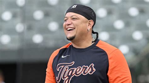 Report: Detroit Tigers' Miguel Cabrera will return in 2023