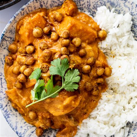 Butternut Squash Curry With Crispy Chickpeas - Simply Delicious