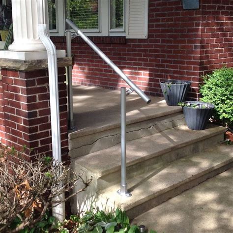 Aluminum Stair Railing - Surface L160A | Simplified Building