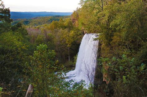 Falling Springs Falls – Southeast Waterfall & Hiking Guide