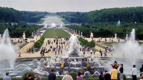 Palace of Versailles Fountains - YouTube