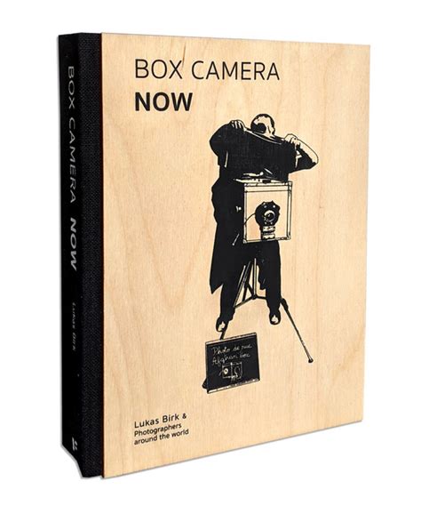 BOX CAMERA NOW – Fraglich Publishing