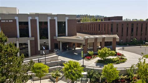 OHSU plans to affiliate with yet another hospital - Portland Business ...