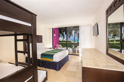 Crown Paradise Club Cancun All Inclusive in Cancun | Best Rates & Deals ...