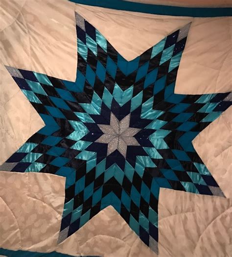 Beautiful Native American Lakota Sioux Hand Quilted Satin Star Quilt ...