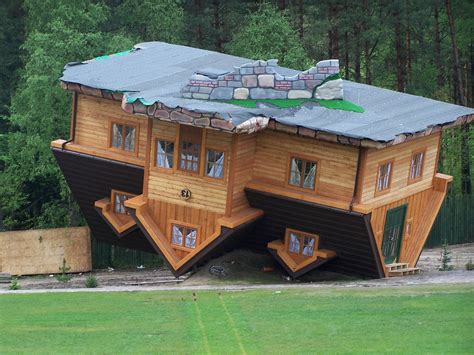 7 Amazingly Strange and Unusual Looking Houses - LostWaldo