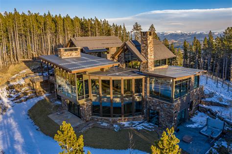 A Mountain Retreat With Never-Ending Views - Mountain Living