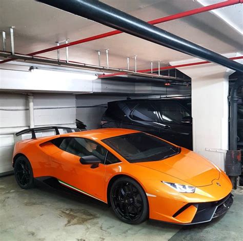 Lamborghini Huracan Performante painted in Arancio Borealis w ...